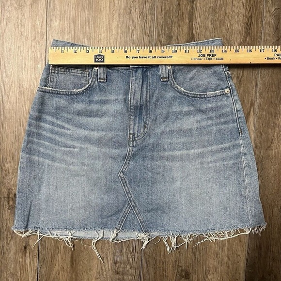 Madewell Rigid Denim A-Line Mini Skirt Size 27 US 4 Pockets Cotton Frayed Hem - Picture 7 of 12